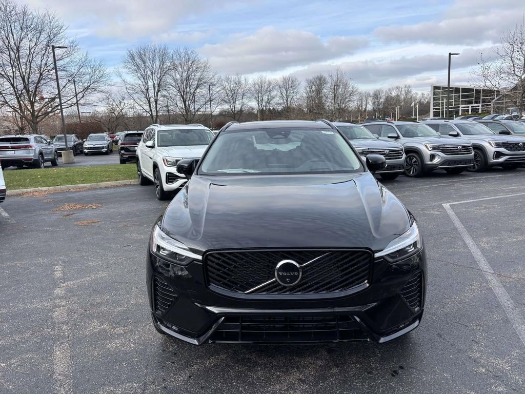New 2026 Volvo XC60 B5 Ultra w/ Protection Package Premier image 2