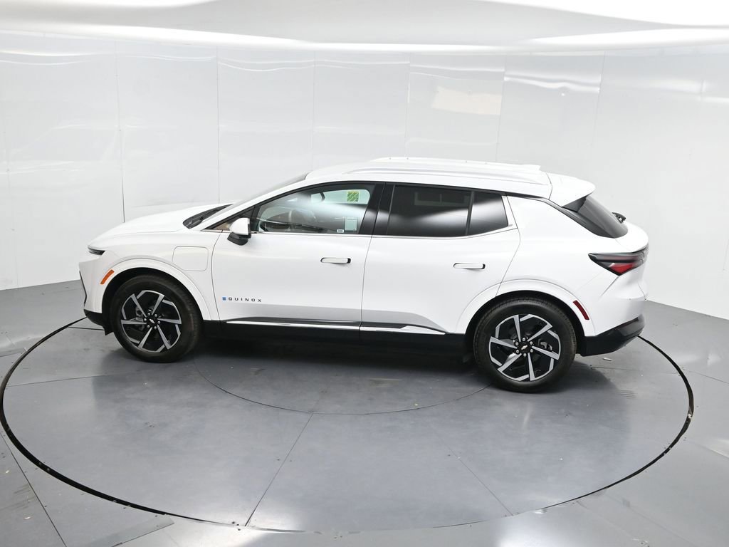 Used 2025 Chevrolet Equinox EV LT w/ Convenience Package image 54