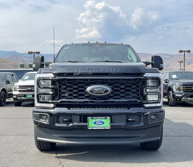New 2026 Ford F350 Lariat w/ Black Appearance Package image 5