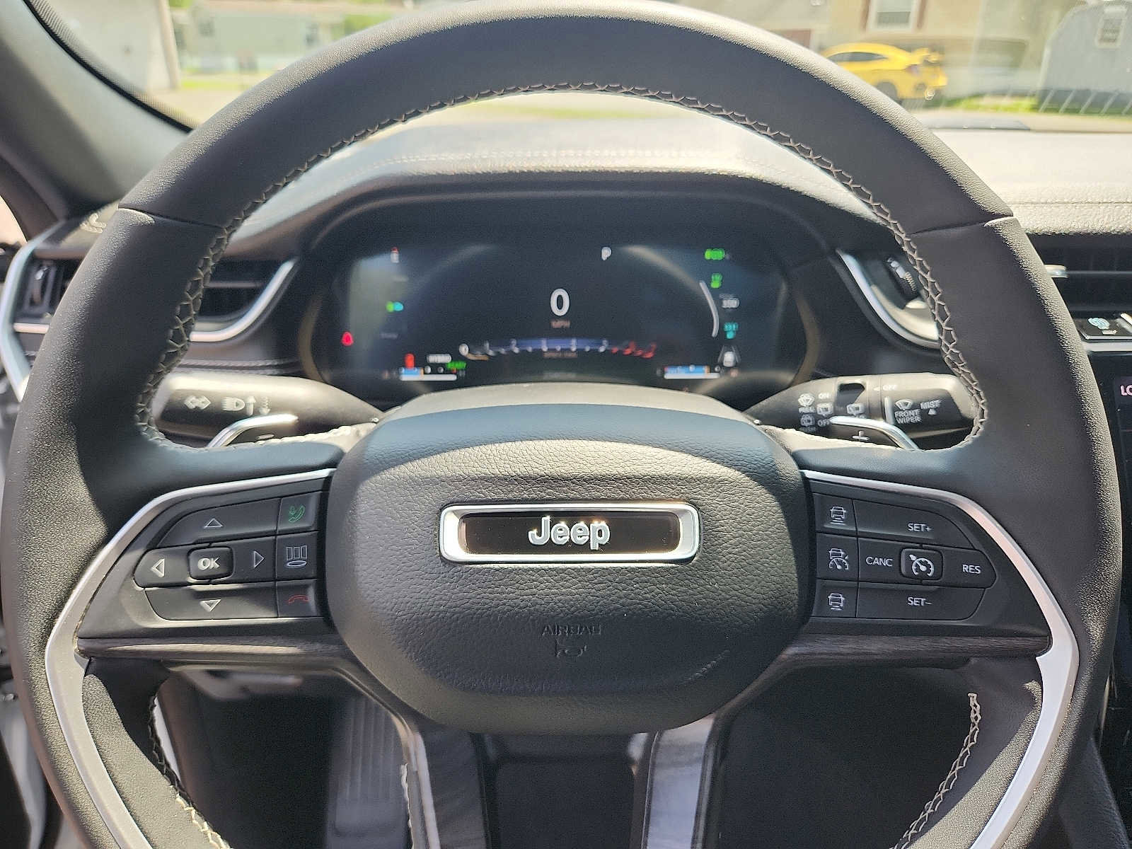 Used 2024 Jeep Grand Cherokee Limited 4xe image 19