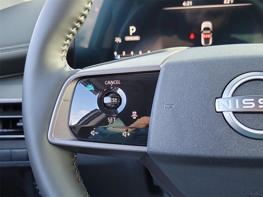 Certified 2025 Nissan Murano SV image 5