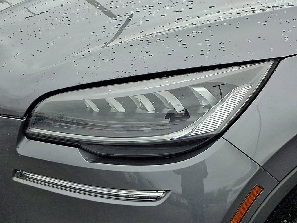 Used 2024 Lincoln Aviator Reserve w/ Equipment Group 201A image 9