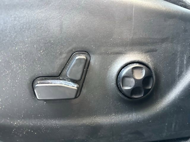 Used 2019 Jeep Cherokee Limited w/ Luxury Group image 30