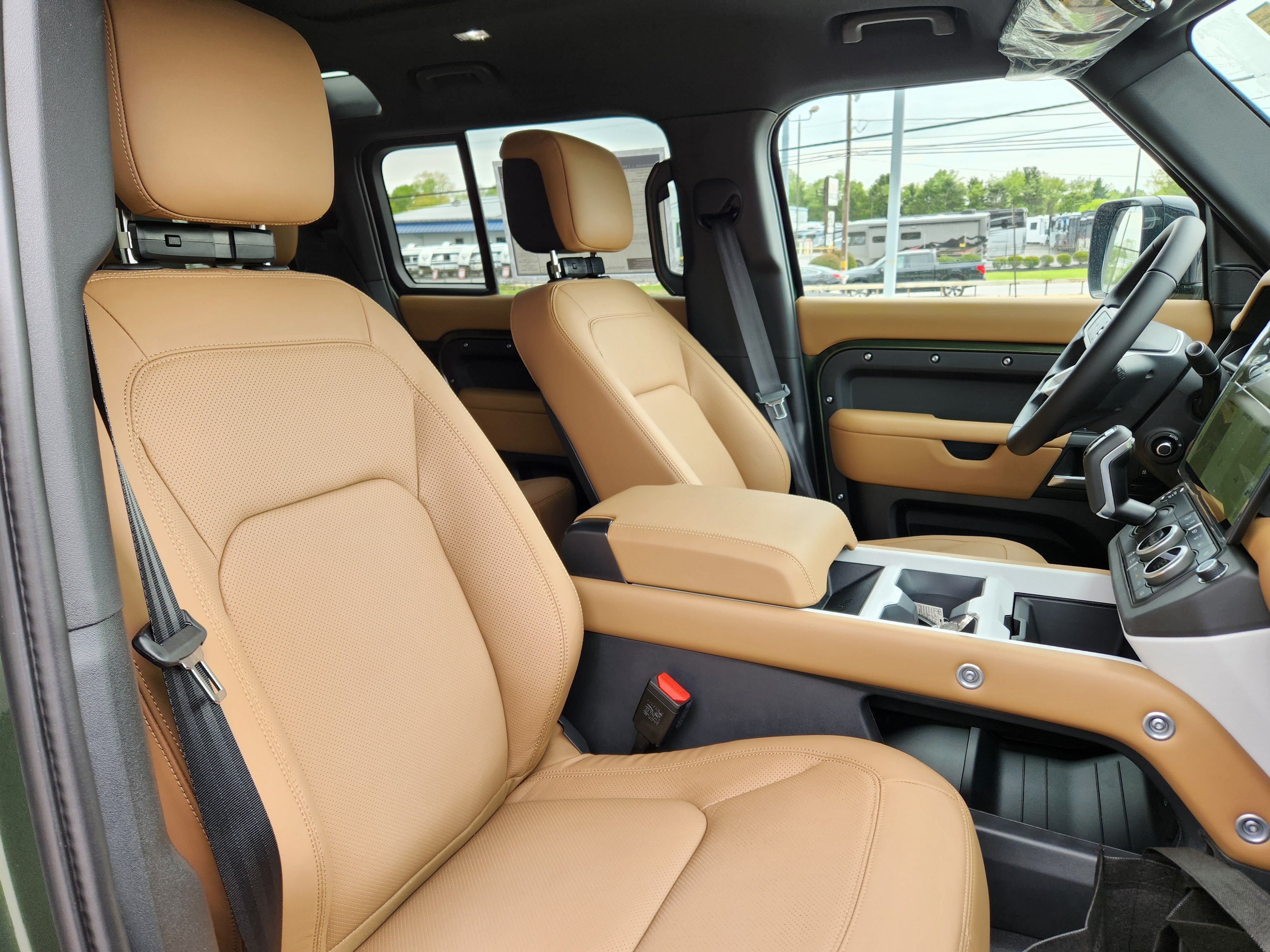 New 2026 Land Rover Defender 110 X-Dynamic SE AWD/4WD image 12