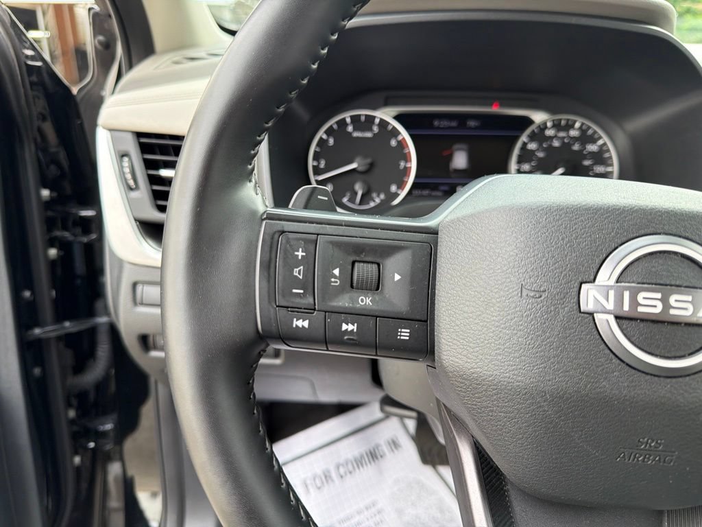 Used 2025 Nissan Rogue SV AWD/4WD image 27