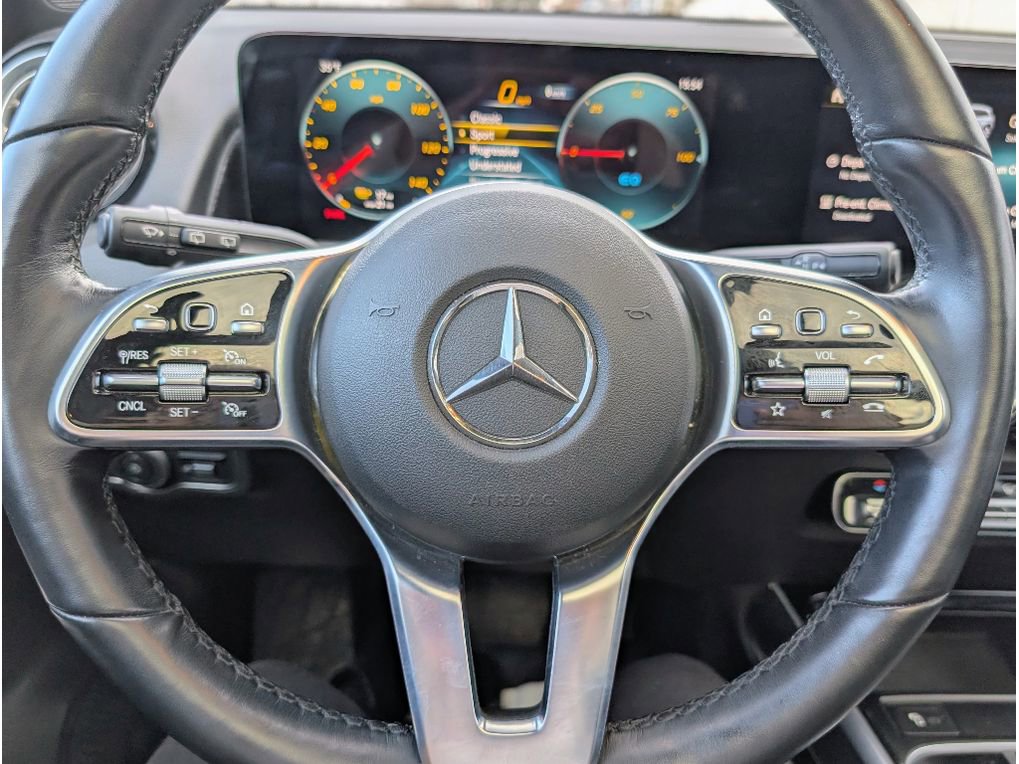 Used 2023 Mercedes-Benz EQB 300 4MATIC image 18