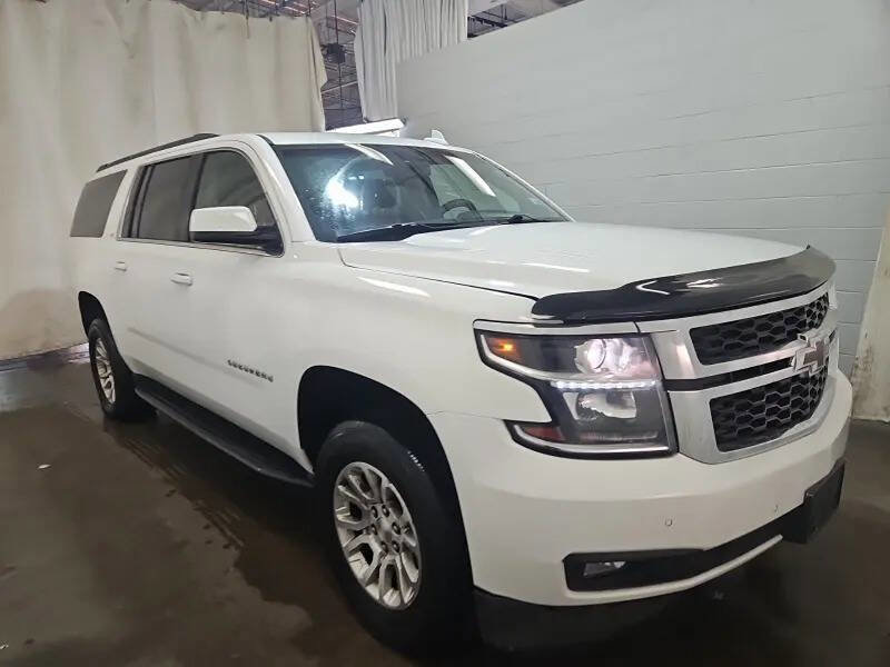 Used 2017 Chevrolet Suburban LT AWD/4WD image 3