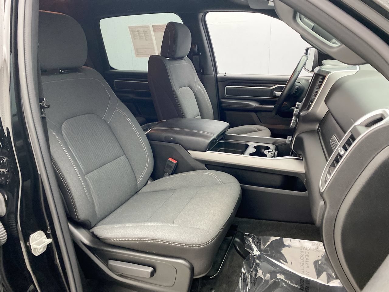 Used 2023 RAM 1500 Big Horn AWD/4WD image 23