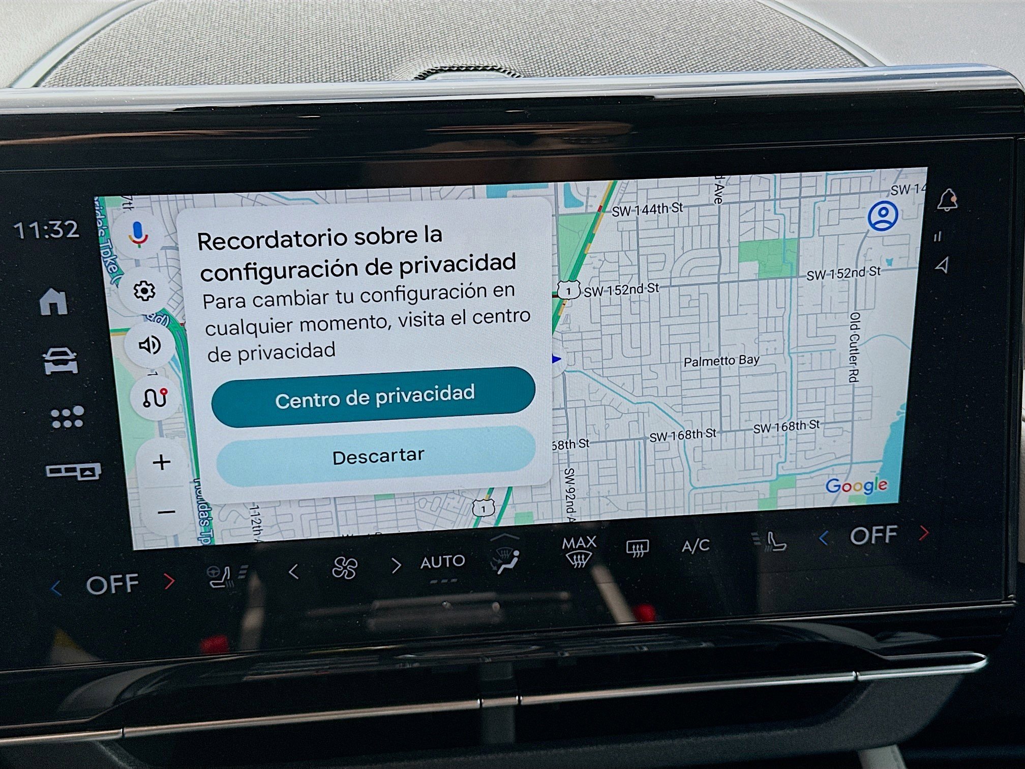 Used 2025 Lincoln Nautilus Premier image 11