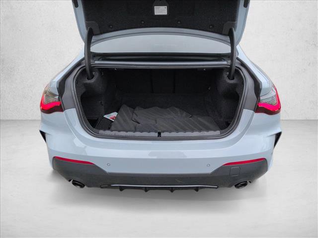 Used 2024 BMW 430i Coupe w/ M Sport Package RWD image 6