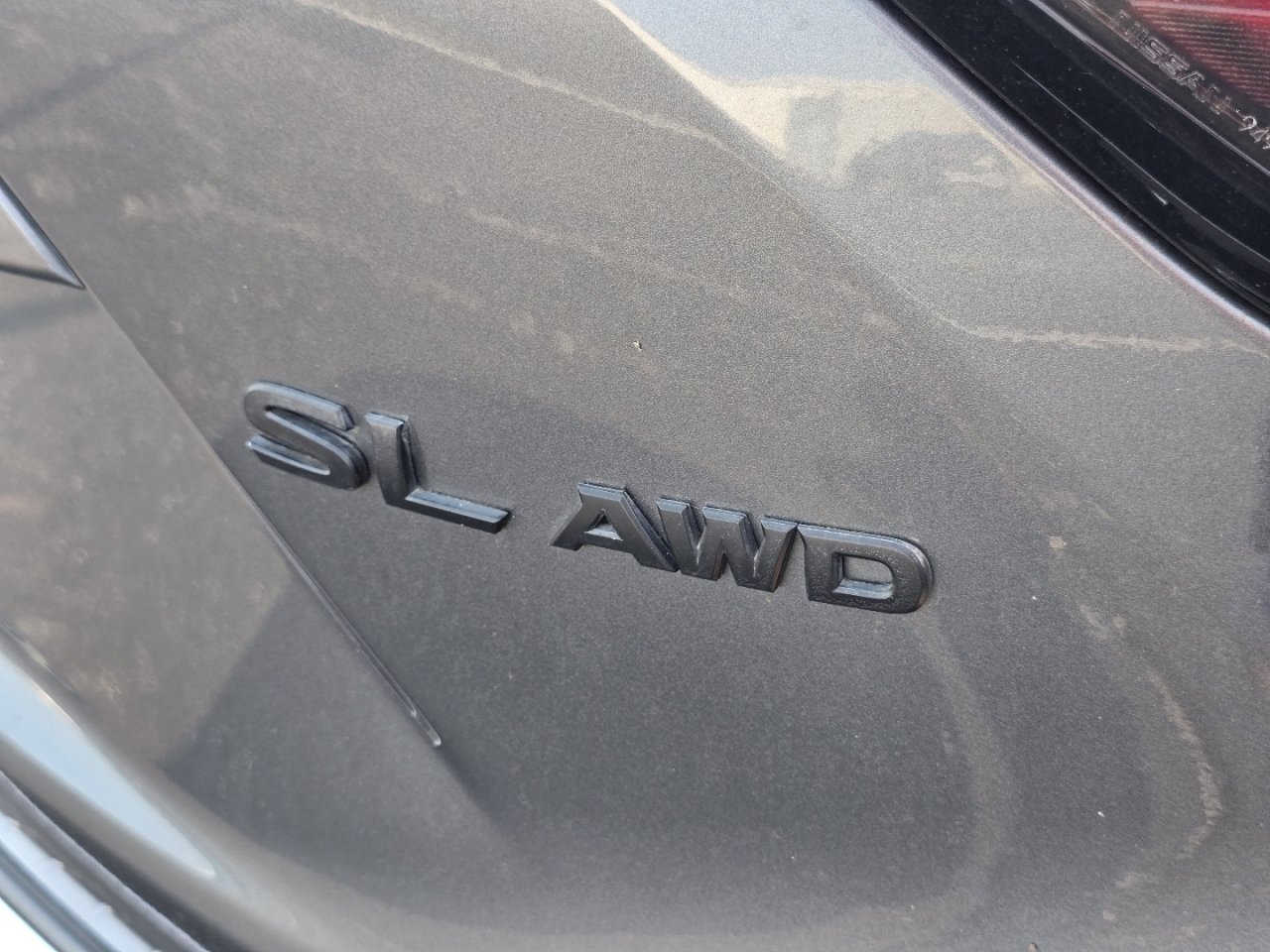 Used 2020 Nissan Murano SL w/ Moonroof Package AWD/4WD image 11