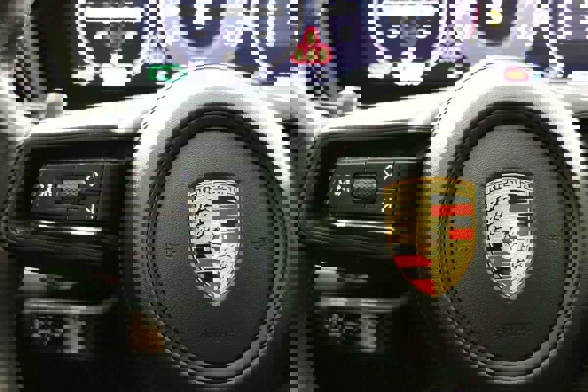 Used 2024 Porsche Cayenne Coupe image 26