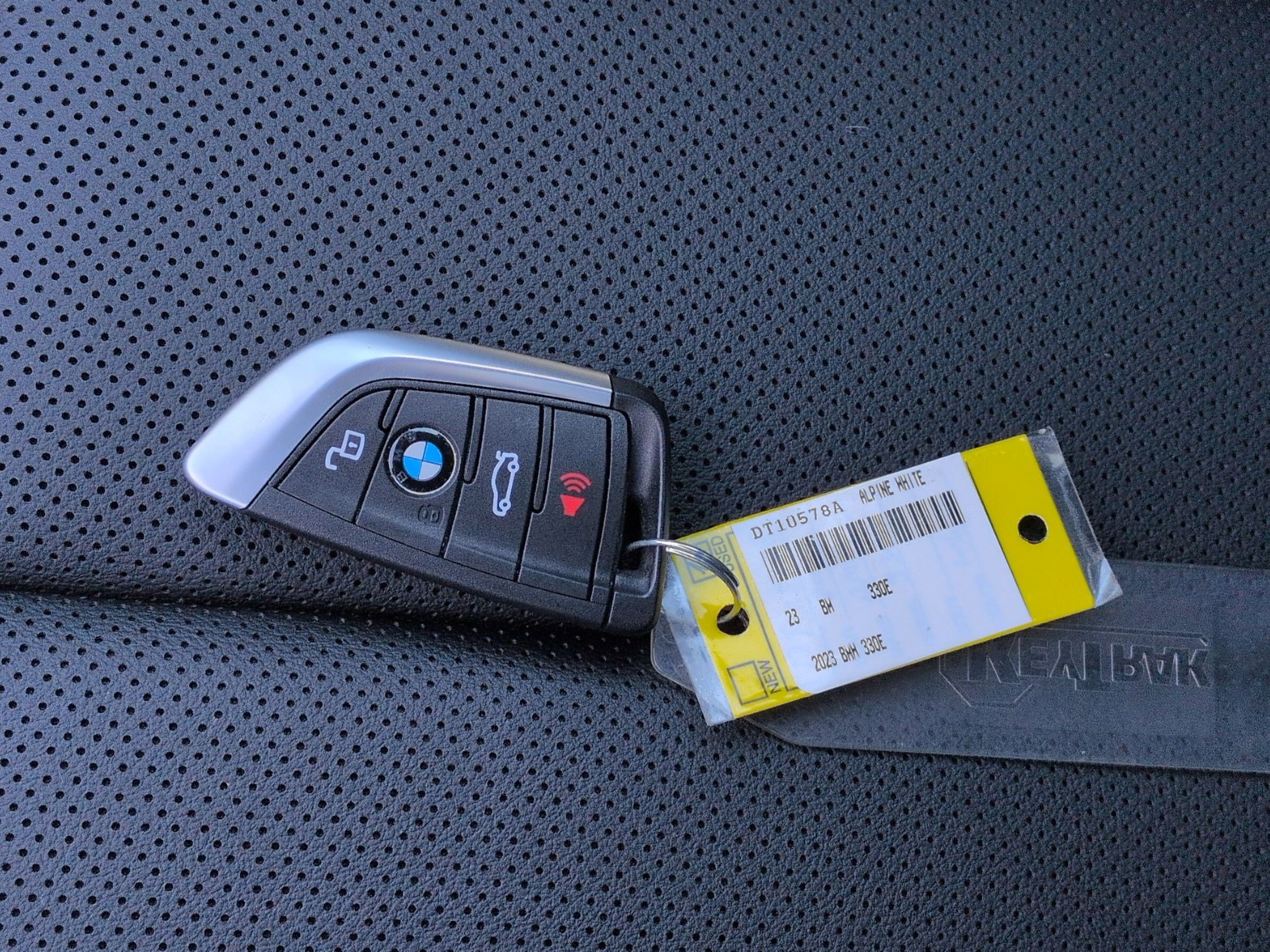 Used 2023 BMW 330e w/ Premium Package image 36