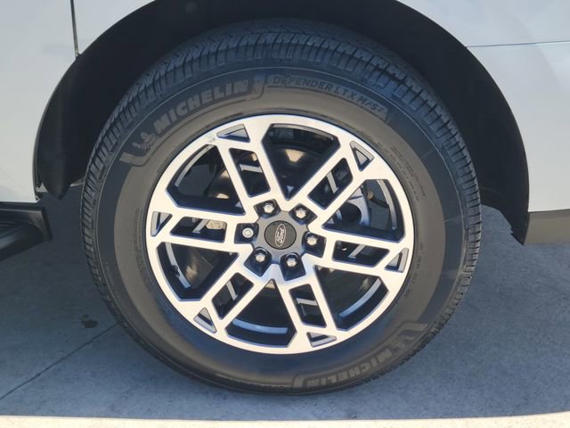 Certified 2025 Ford Expedition Max Active AWD/4WD image 16