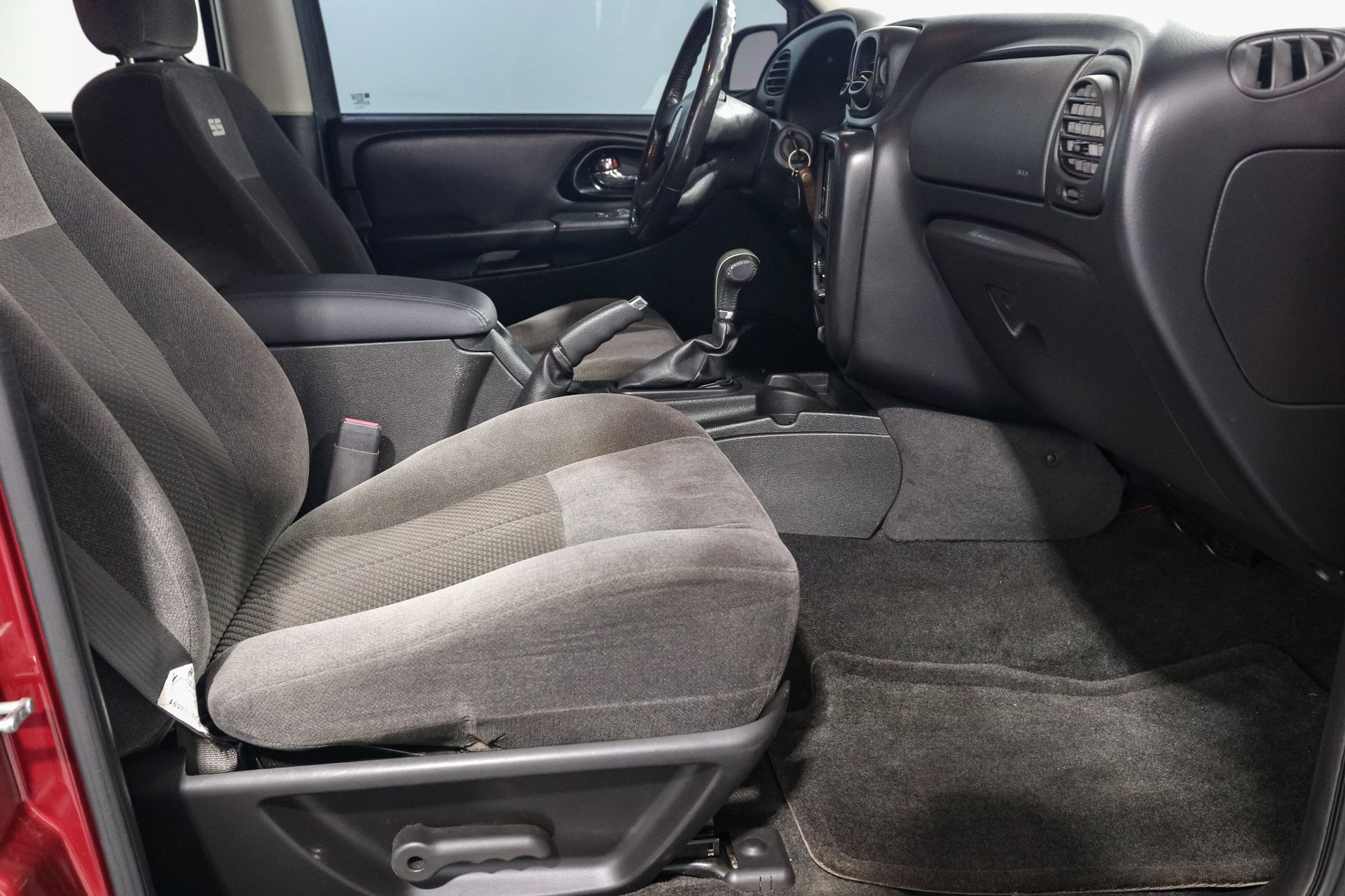 Used 2008 Chevrolet TrailBlazer SS w/ Sun And Sound Package RWD image 19