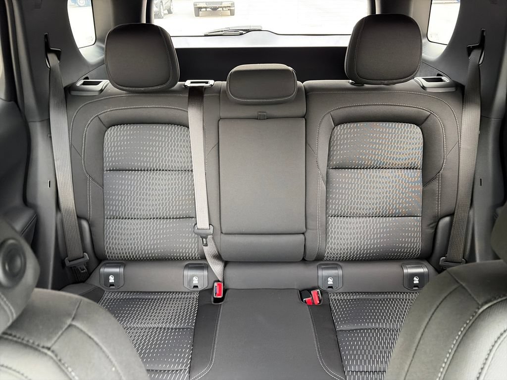 Used 2025 Chevrolet Equinox LT FWD image 33