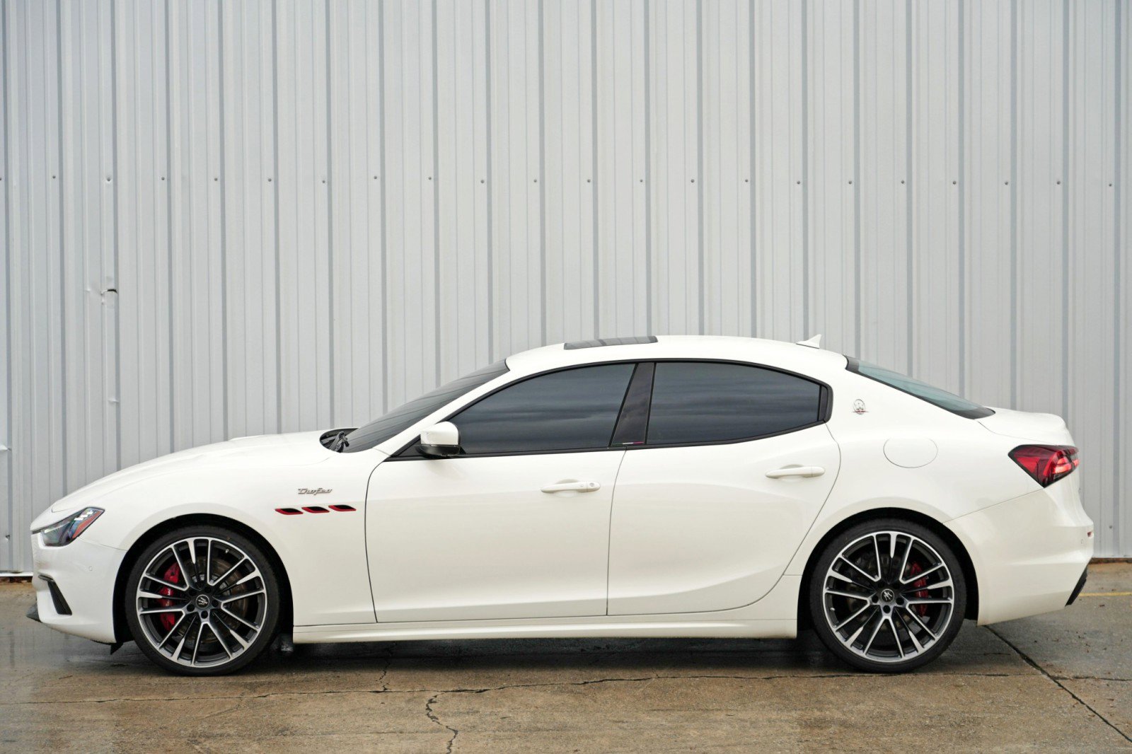 Used 2021 Maserati Ghibli Trofeo image 50
