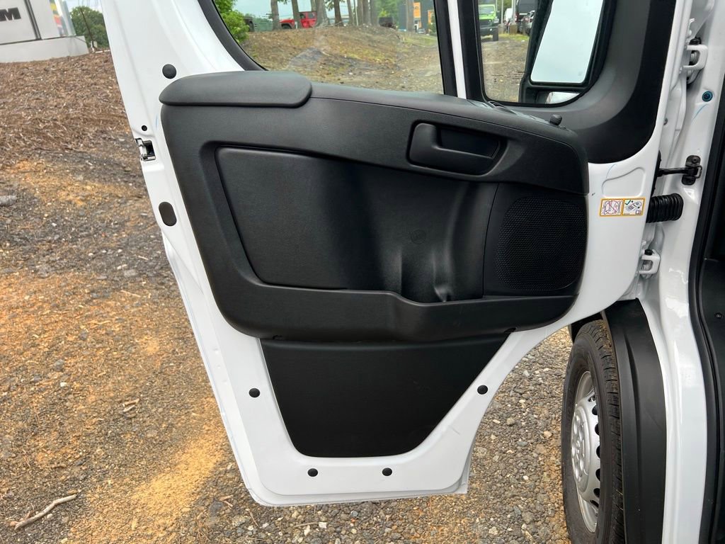 New 2025 RAM ProMaster 1500 w/ Convenience Group FWD image 13
