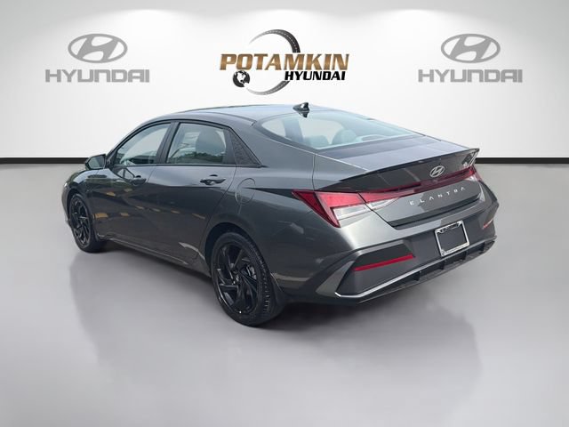 Certified 2026 Hyundai Elantra Sport FWD image 7