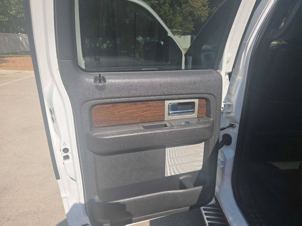 Used 2014 Ford F150 Lariat w/ Equipment Group 502A Luxury AWD/4WD image 44