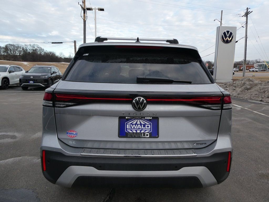 New 2026 Volkswagen Tiguan SE AWD/4WD image 17