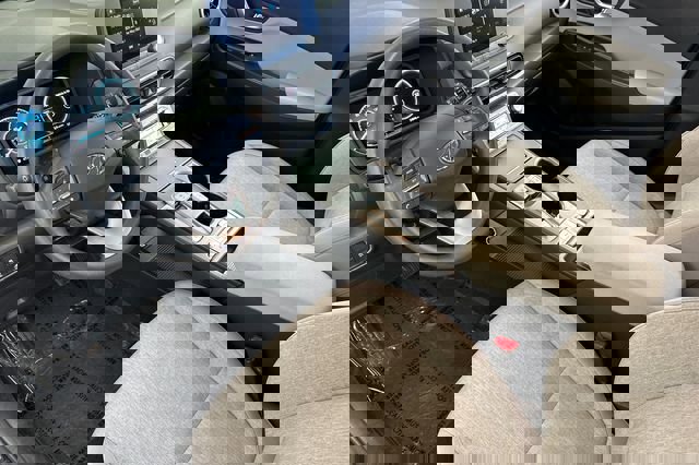 Used 2023 Hyundai Kona SE FWD image 11