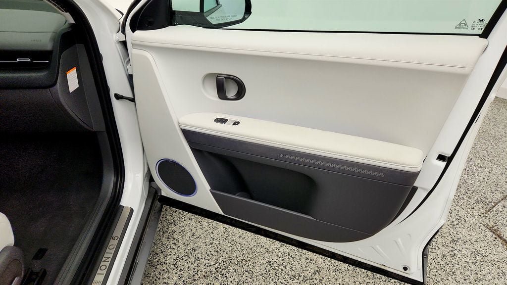 Used 2025 Hyundai Ioniq 5 Limited RWD image 25