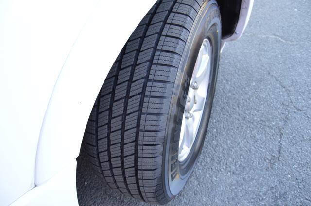 Used 2010 Ford Expedition XLT AWD/4WD image 40