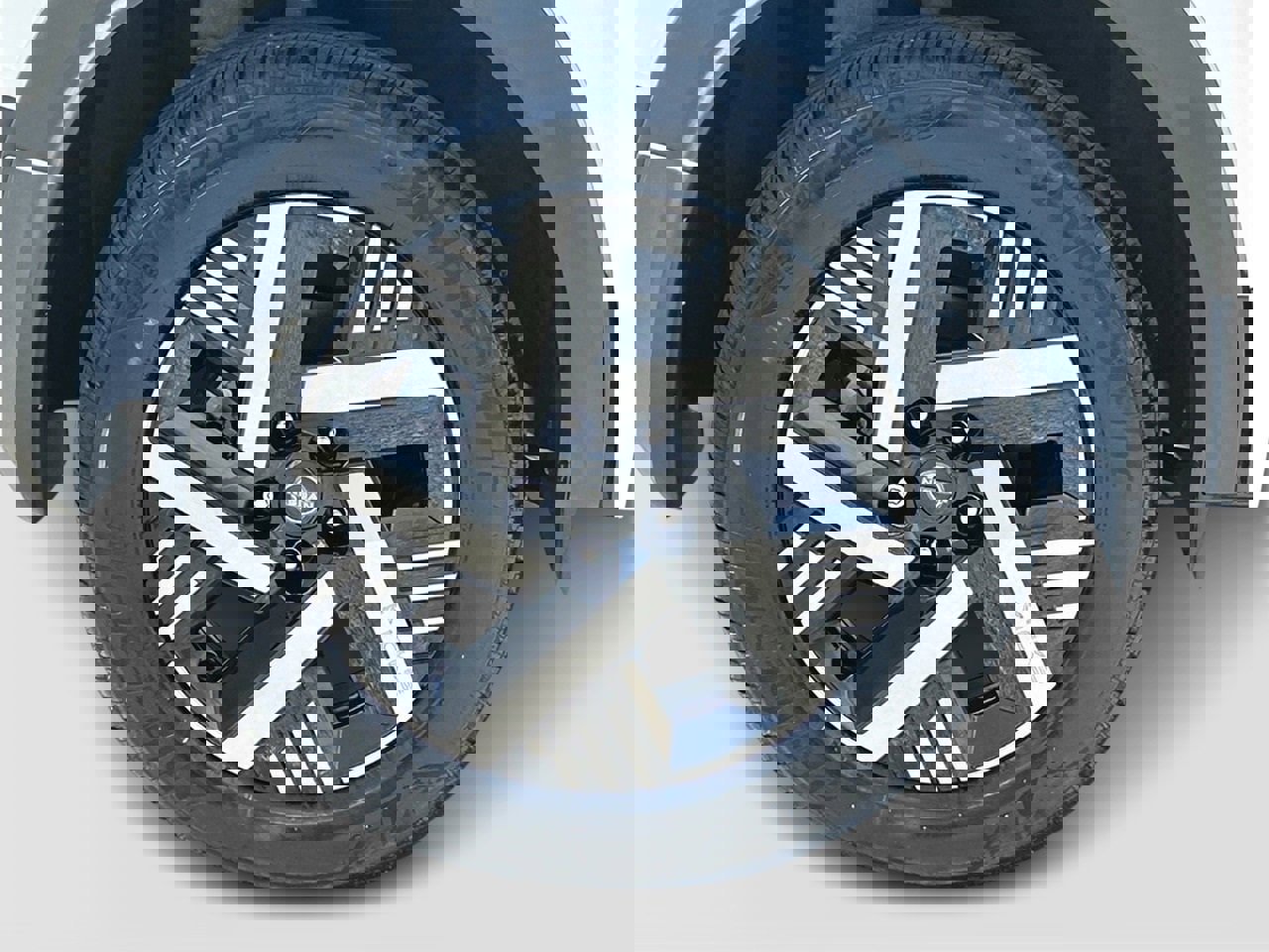 New 2026 Nissan Kicks SV image 7