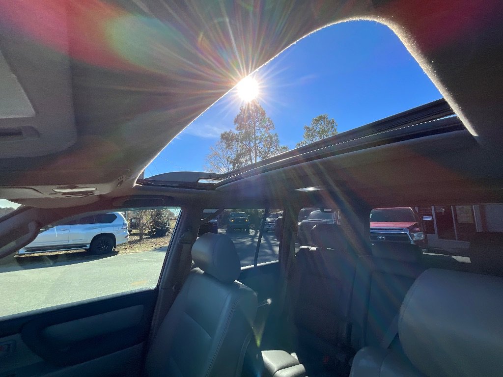 Used 2006 Toyota Land Cruiser image 17