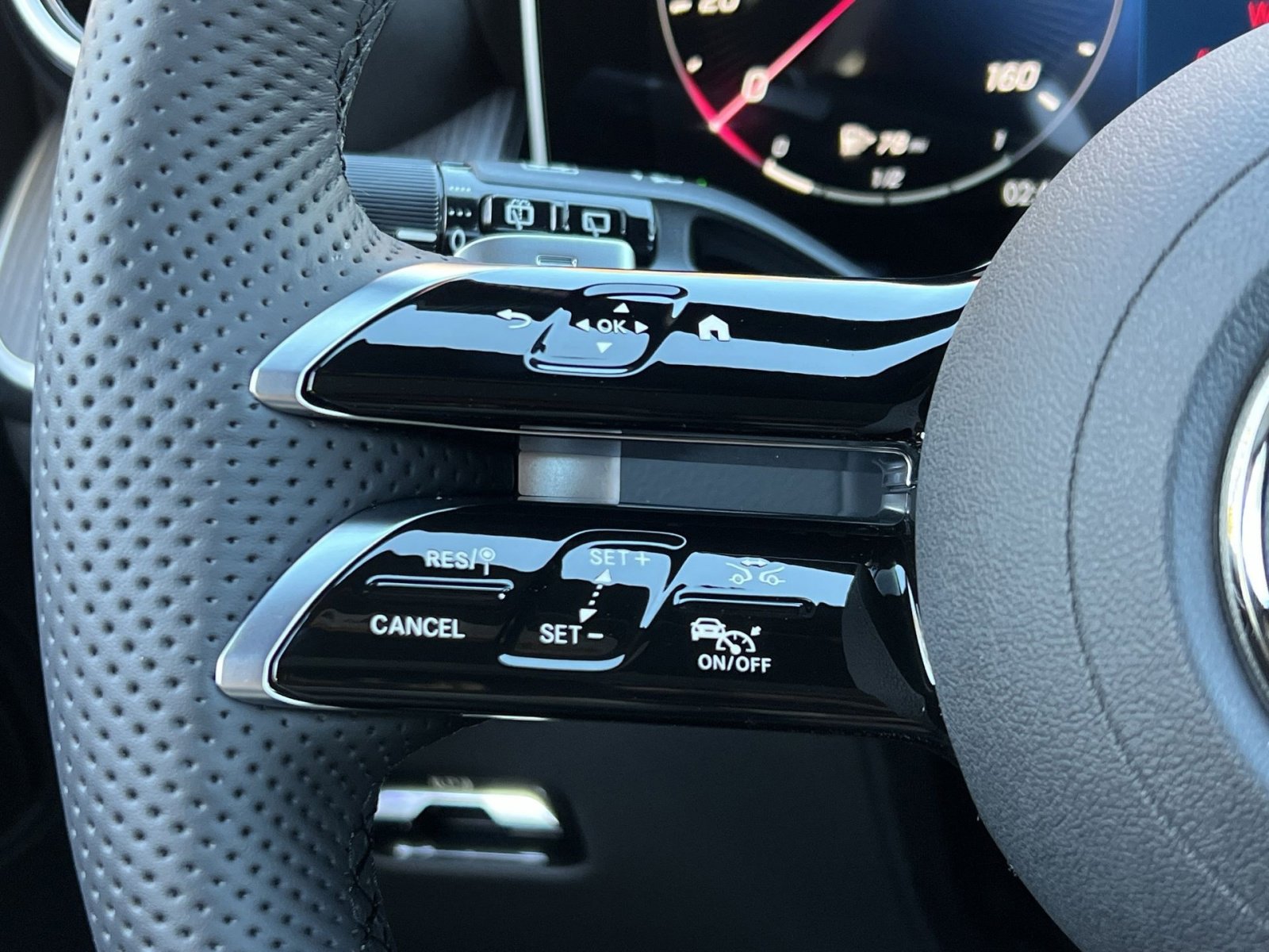 New 2026 Mercedes-Benz GLC 300 4MATIC image 29