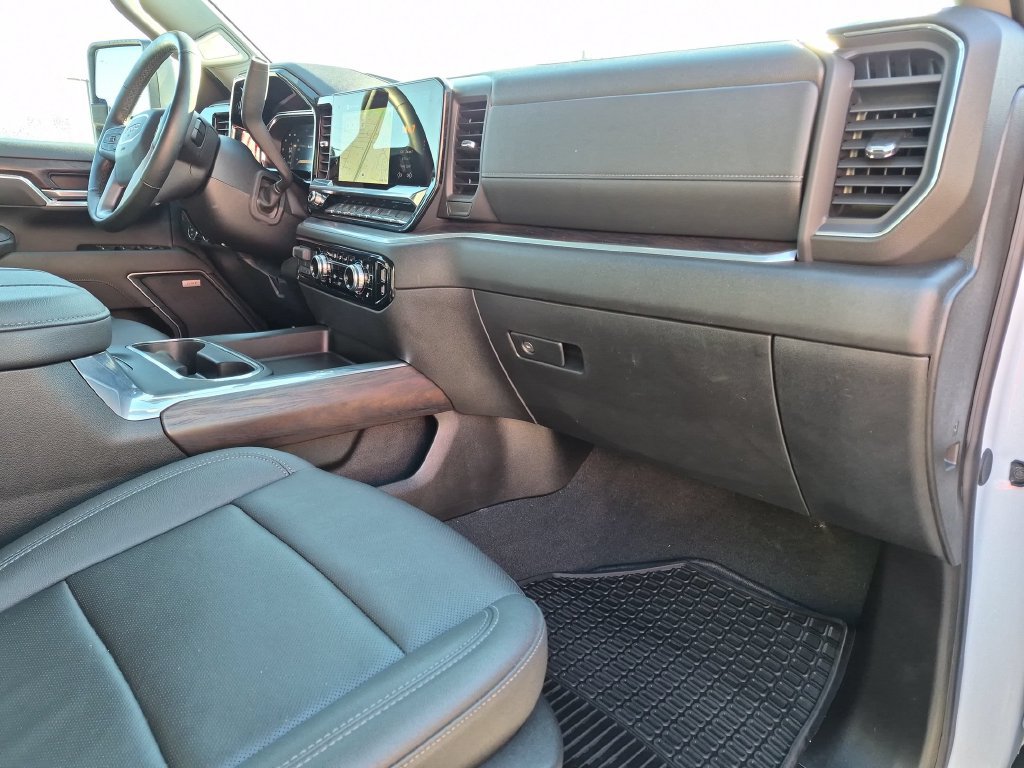 Used 2026 GMC Sierra 2500 SLT w/ Max Trailering Package AWD/4WD image 34