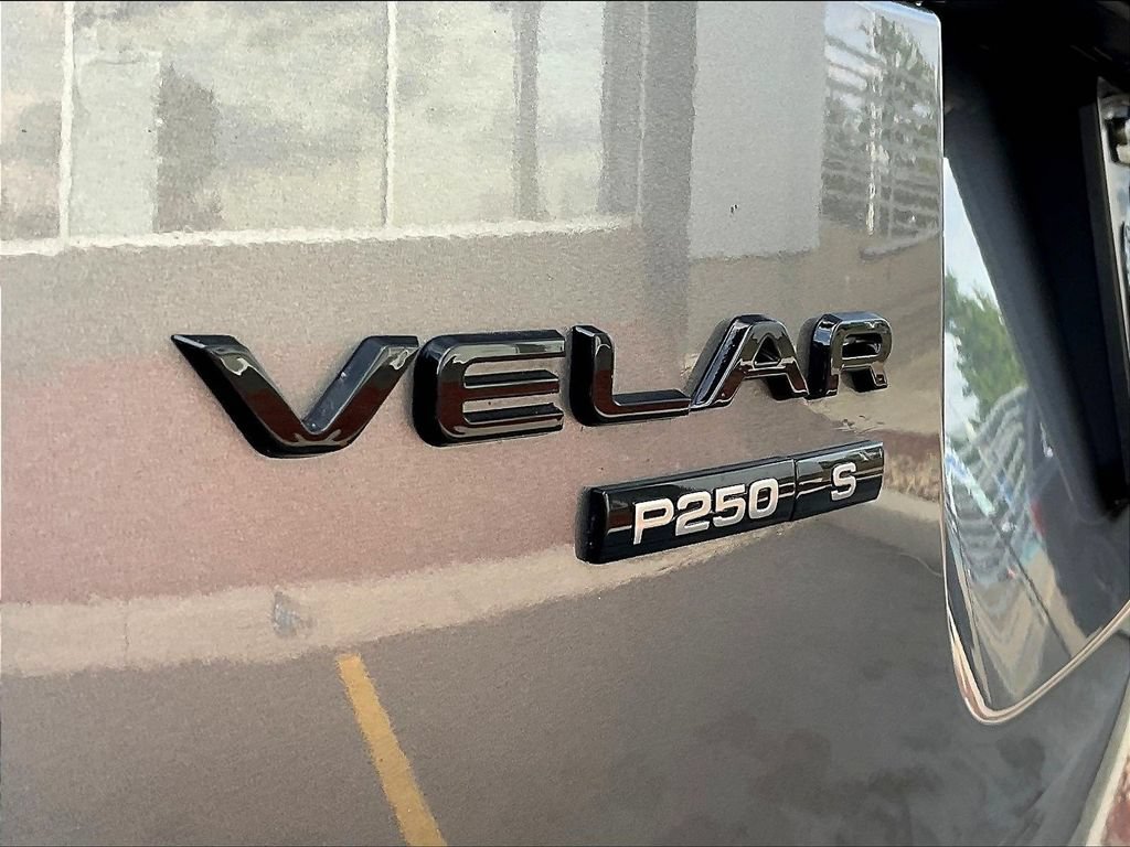 Used 2020 Land Rover Range Rover Velar R-Dynamic S AWD/4WD image 23