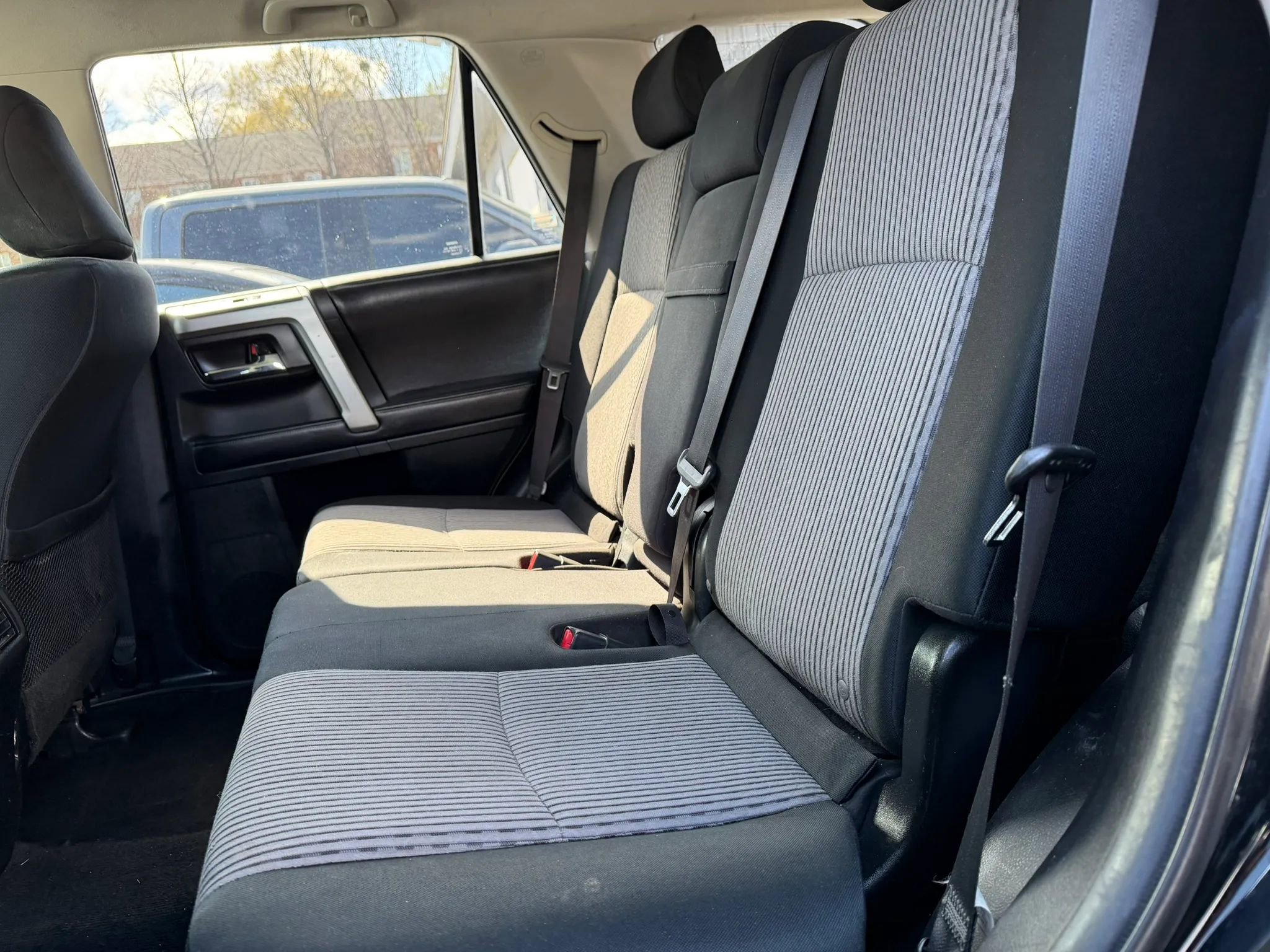 Used 2016 Toyota 4Runner SR5 image 12