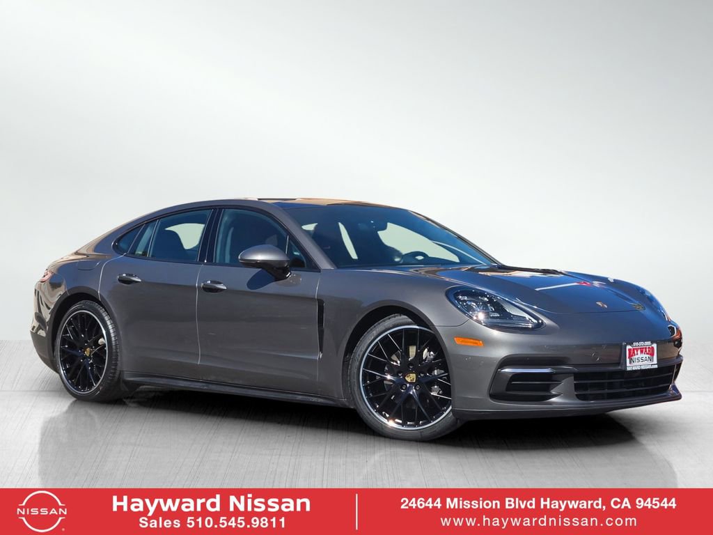 Used 2018 Porsche Panamera 4 AWD/4WD image 1