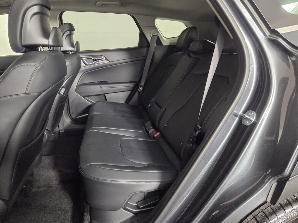 Used 2026 Kia Sportage EX w/ EX Panoramic Sunroof Package AWD/4WD image 24