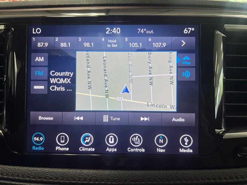 Used 2019 Chrysler Pacifica Limited FWD image 30