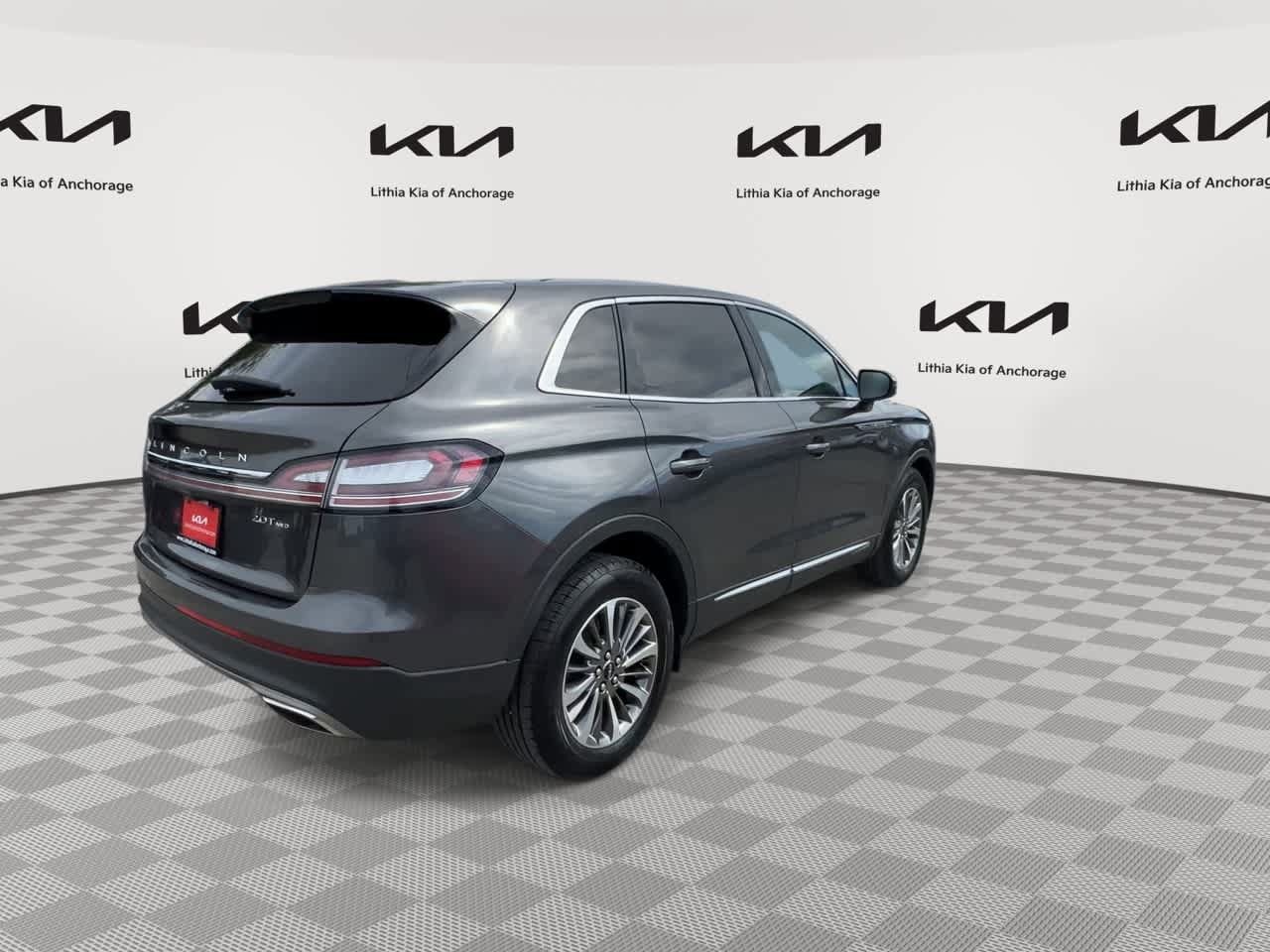 Used 2019 Lincoln Nautilus Select AWD/4WD image 8