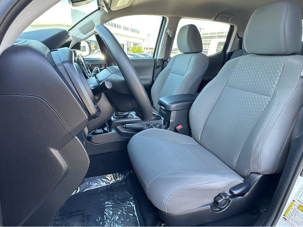 Used 2020 Toyota Tacoma SR AWD/4WD image 8