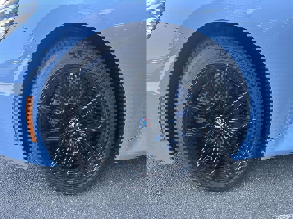 Used 2023 BMW M2 w/ Lighting Package RWD image 10