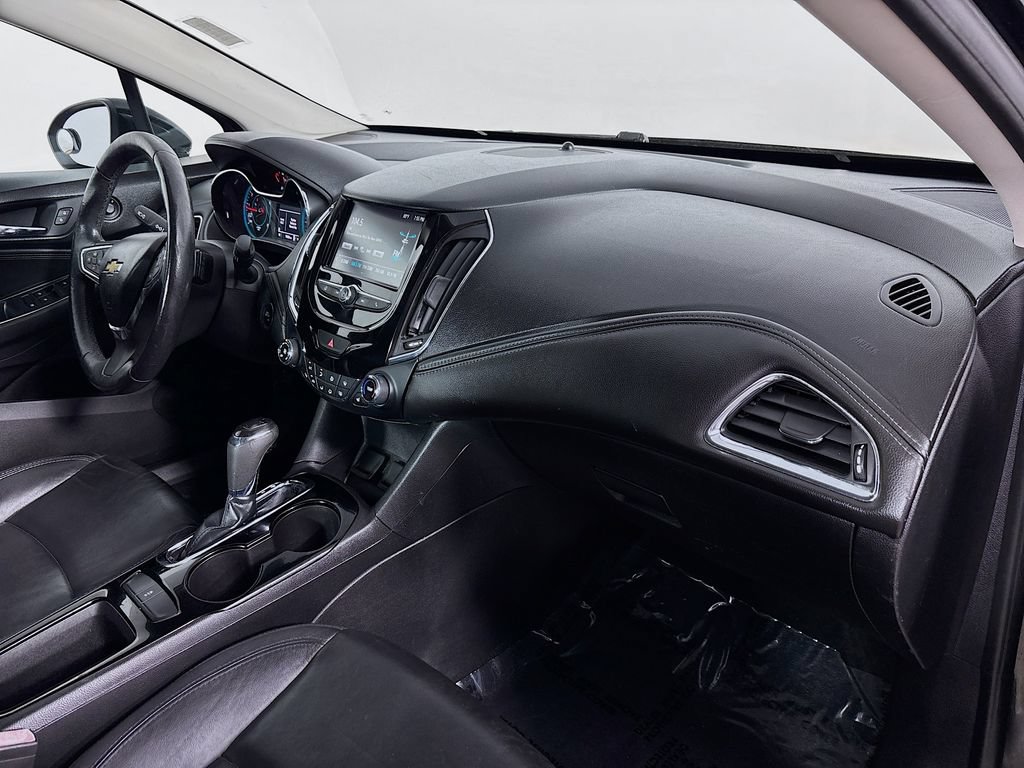 Used 2017 Chevrolet Cruze Premier FWD image 26