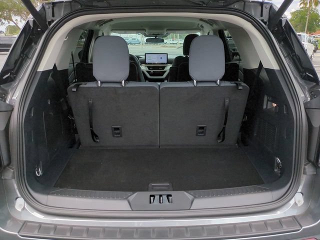 Used 2026 Ford Explorer Active RWD image 14