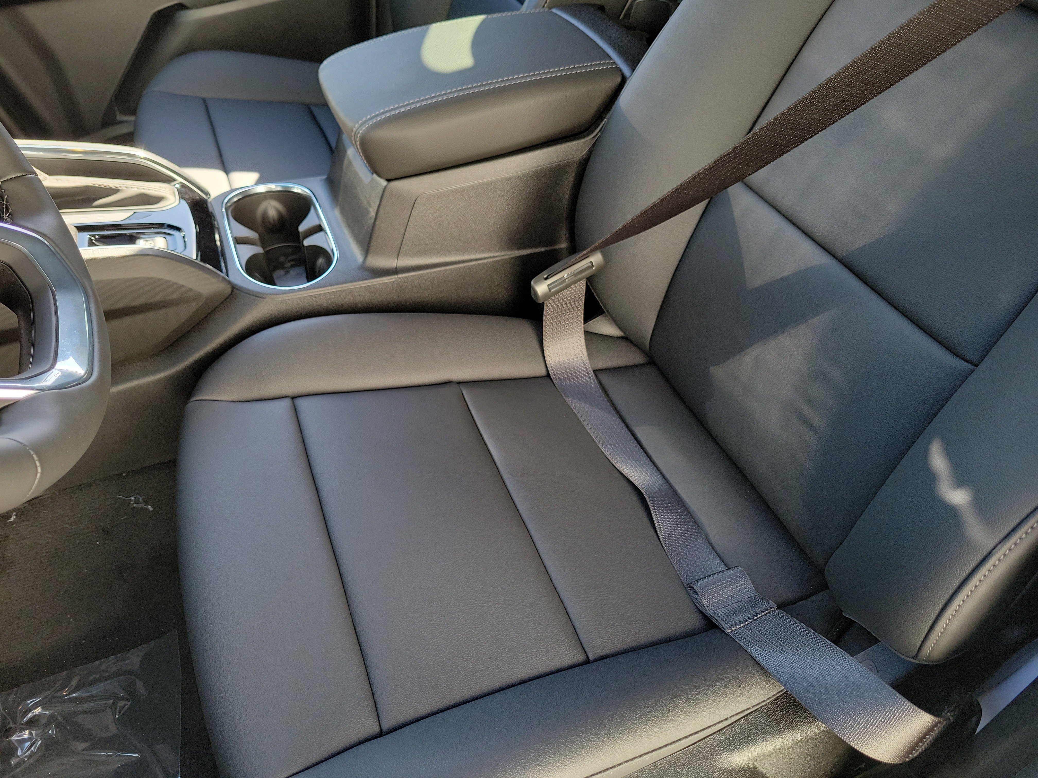 New 2026 GMC Canyon Elevation w/ Convenience Package image 21