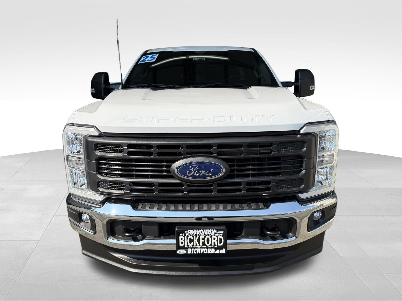 Used 2025 Ford F250 XL w/ XL Chrome Package RWD image 2