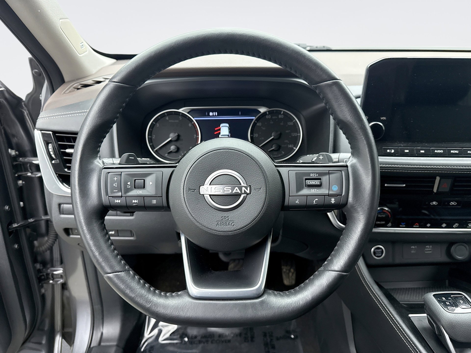 Used 2023 Nissan Rogue SL w/ SL Premium Package image 12