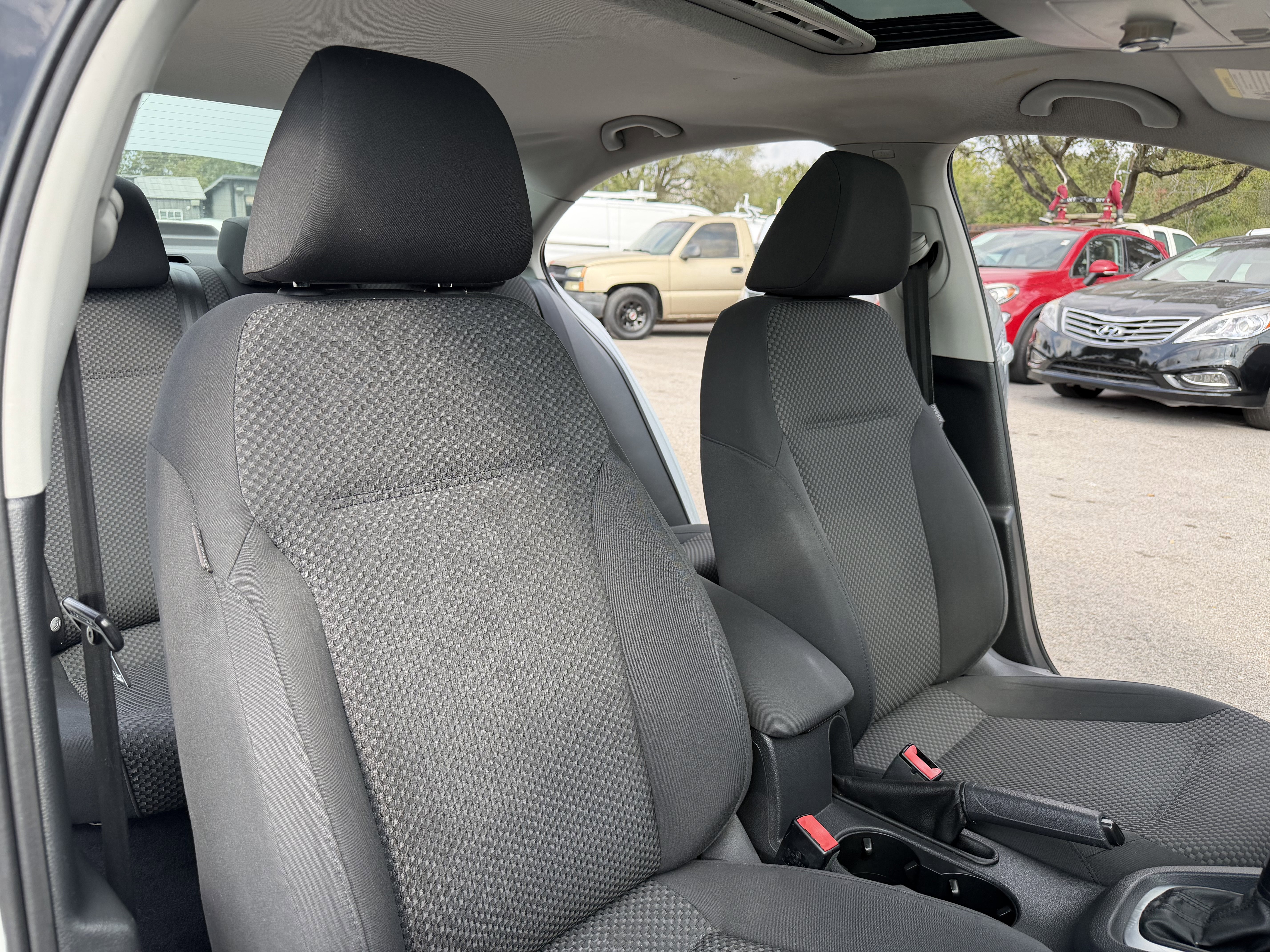 Used 2012 Volkswagen Jetta S FWD image 18