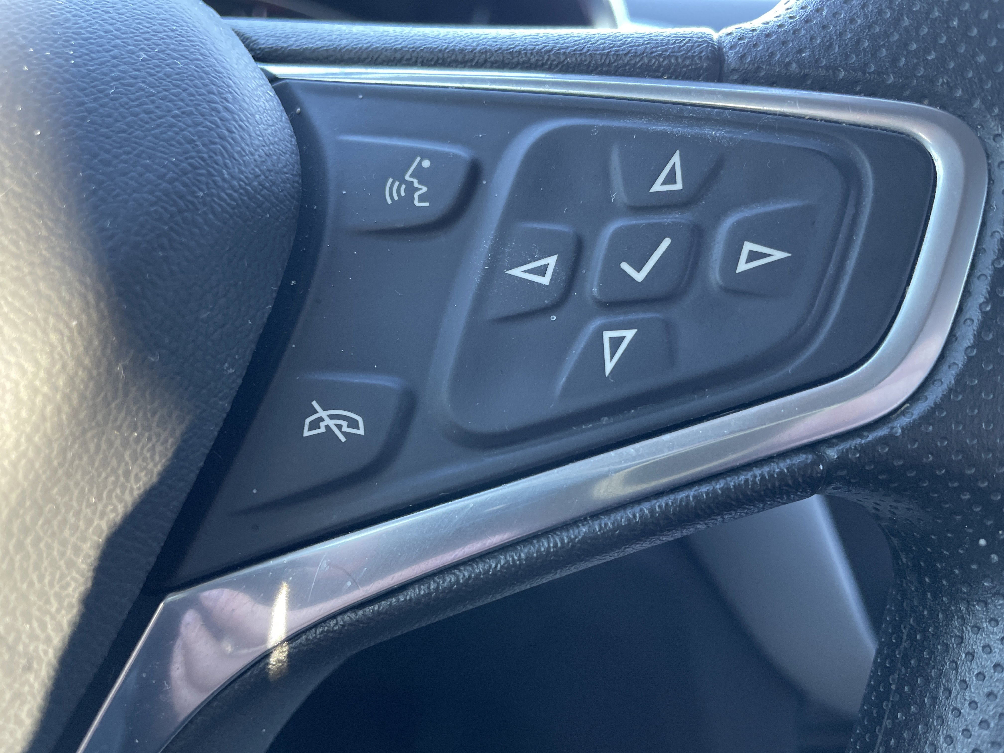 Used 2022 Chevrolet Equinox LT image 20