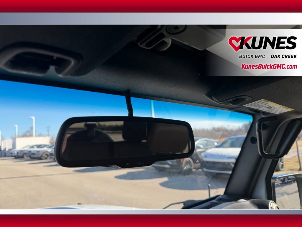 Used 2016 Jeep Wrangler Unlimited Sahara image 19