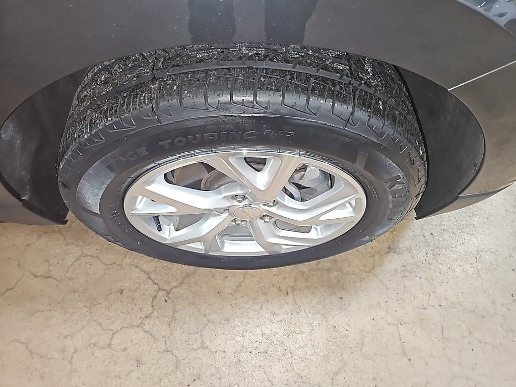 Used 2019 Chevrolet Equinox LT image 10