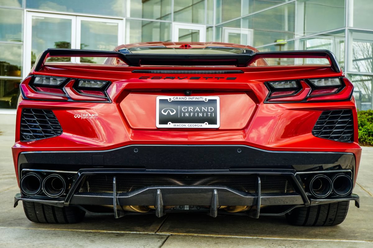Used 2024 Chevrolet Corvette Stingray Preferred Cpe w/ Battery Protection Package RWD image 11